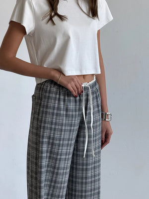 מכנס אימרי אפור עם משבצות לבנות טיאגו