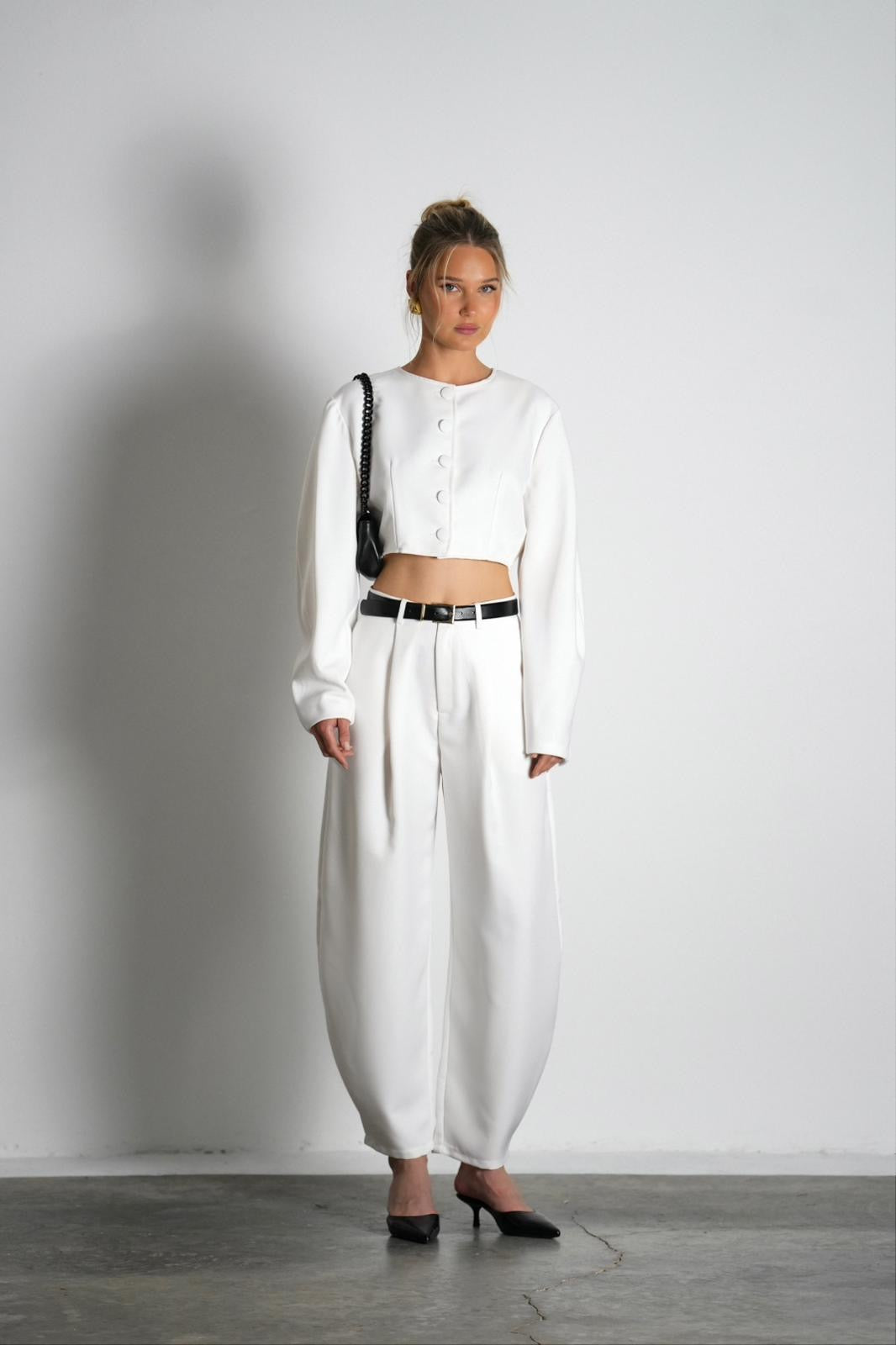 חליפת מדי מבית GOVANA רק בשני בוטיק מעצבים