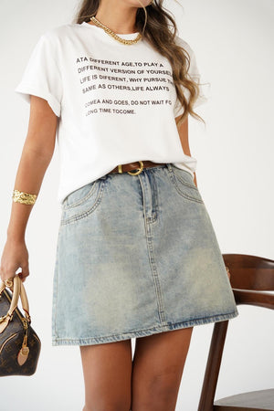 חולצת כיתוב שירלי חולצה לבן O.S RFA