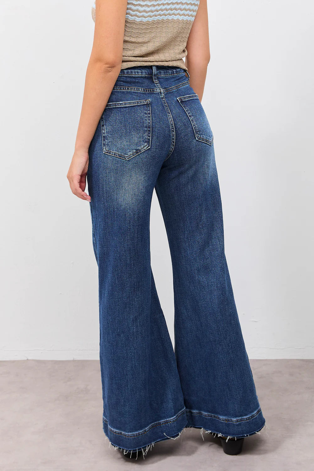 מכנס ג׳ינס אדל ג׳ינס טיאגו