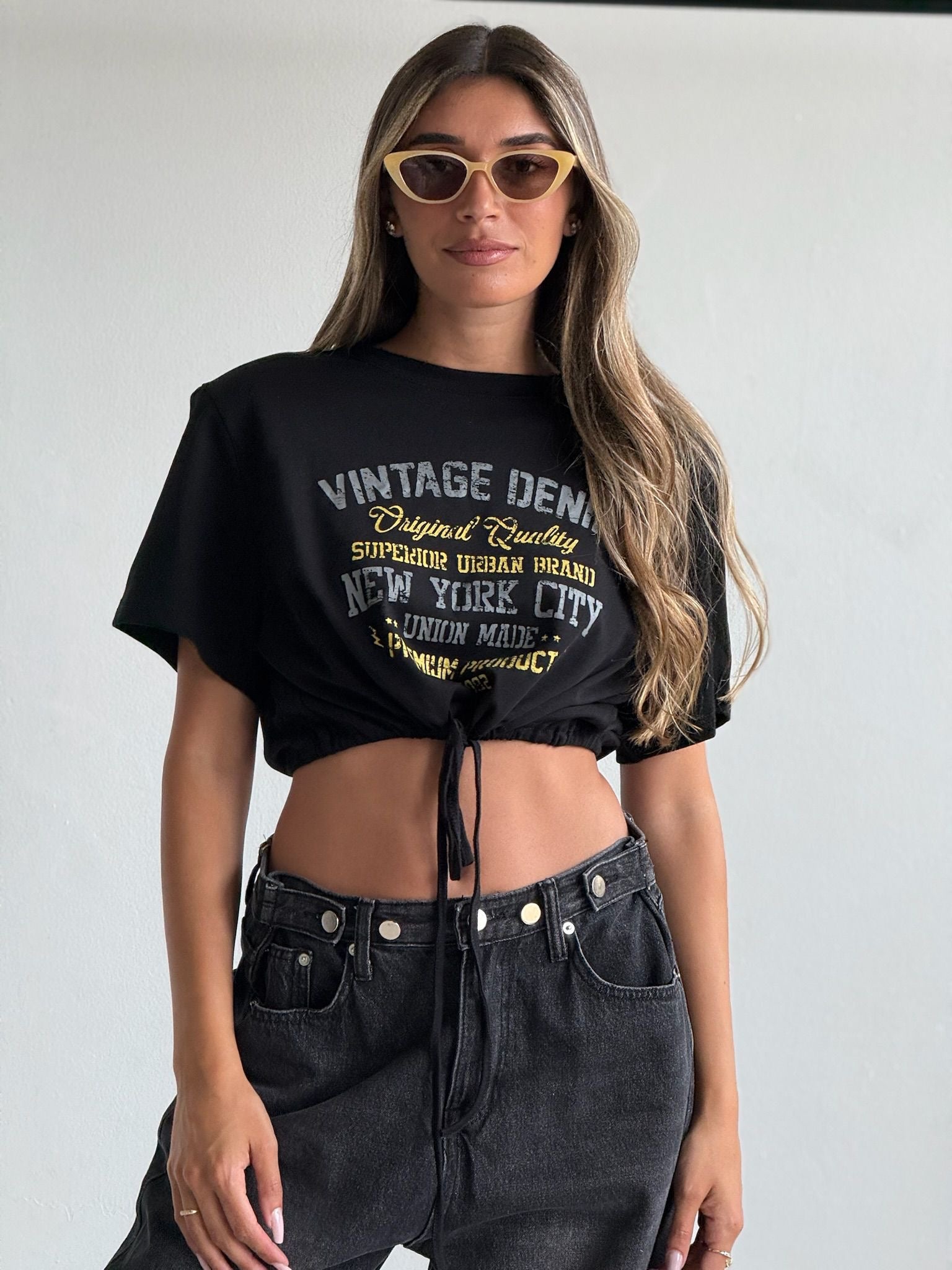 חולצת לילי חולצה שחור טיאגו