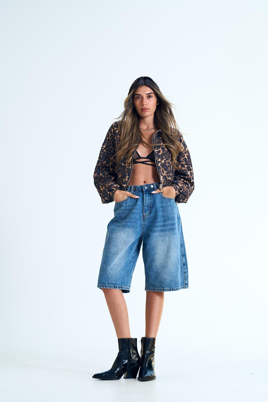 ג׳קט עמליה ג'קט טיאגו