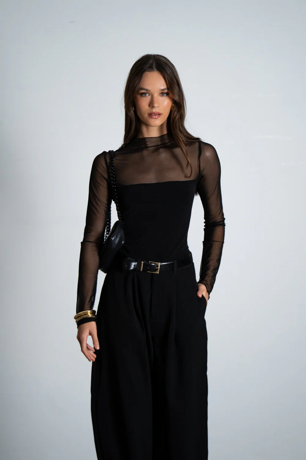 חולצת אופיליה חולצה שחור GOVANA