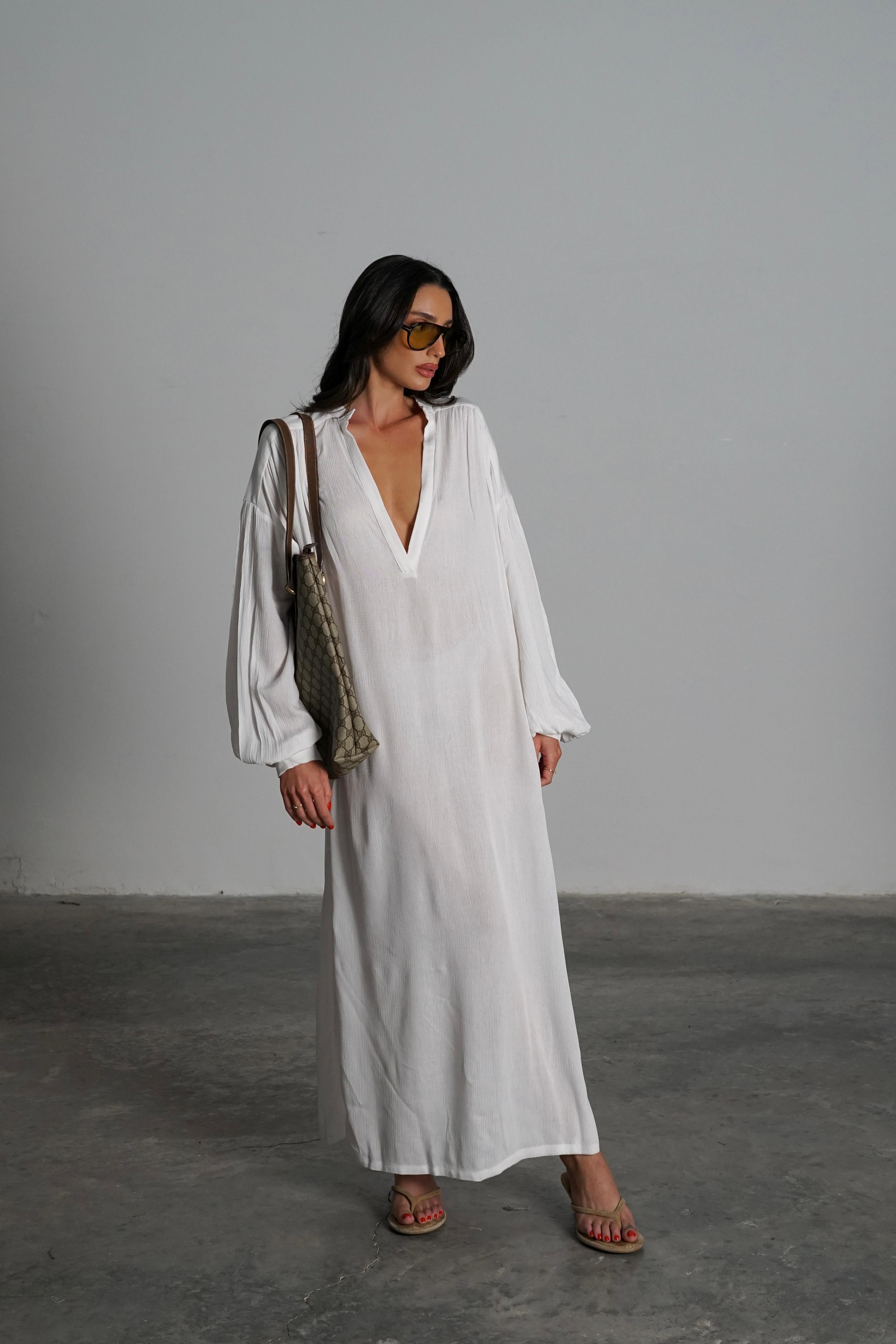 גלביית פררו שמלה לבן O.S GOVANA