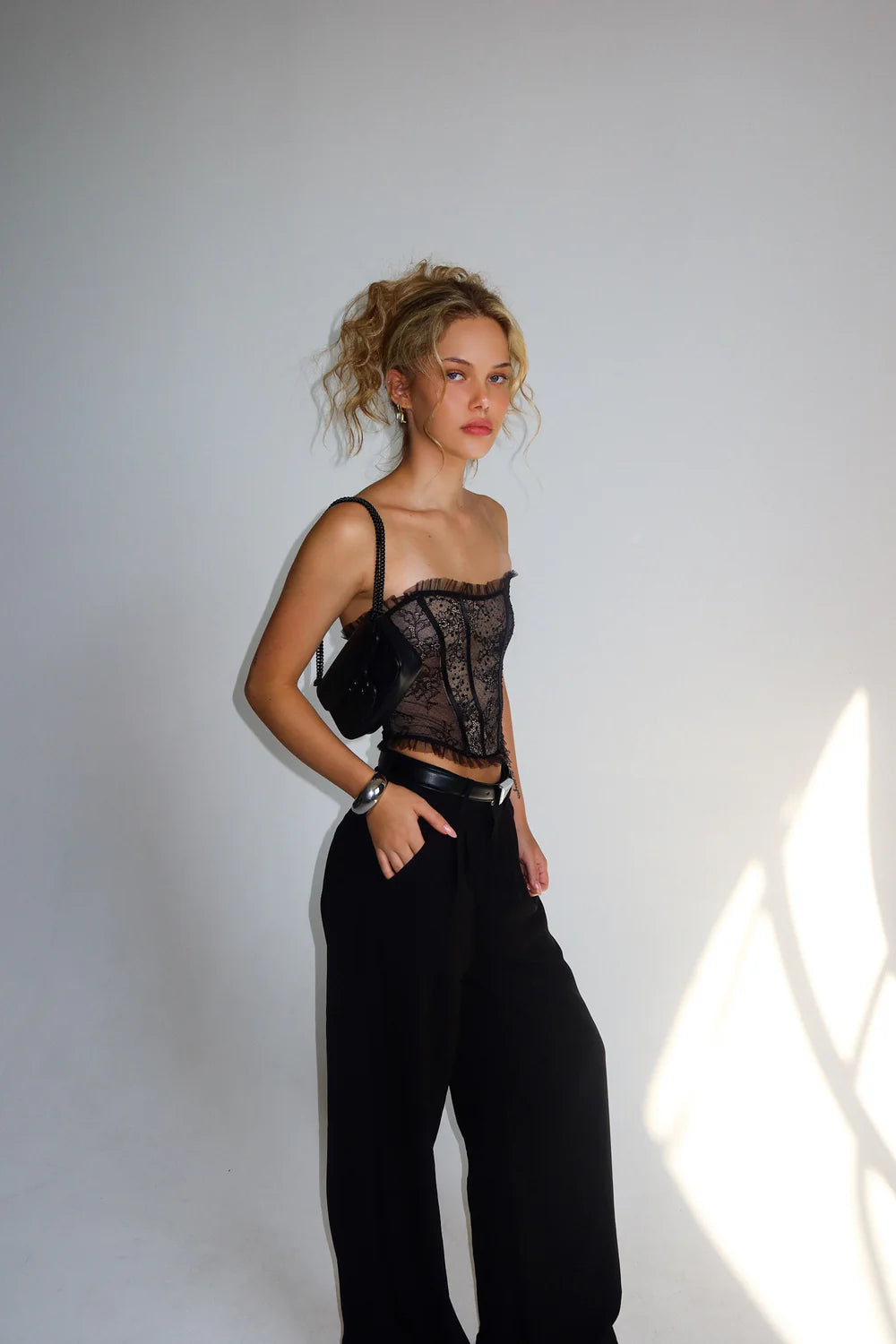 מחוך סאלמה חולצה S שחור GOVANA