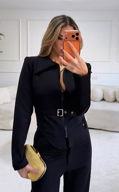 חולצת ג׳קט ג׳ורדן שחור מבית נטלי שווילי רק בשני בוטיק מעצבים